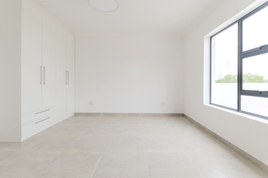 3 Bedroom Property for Sale in Brittania Beach Estate Western Cape